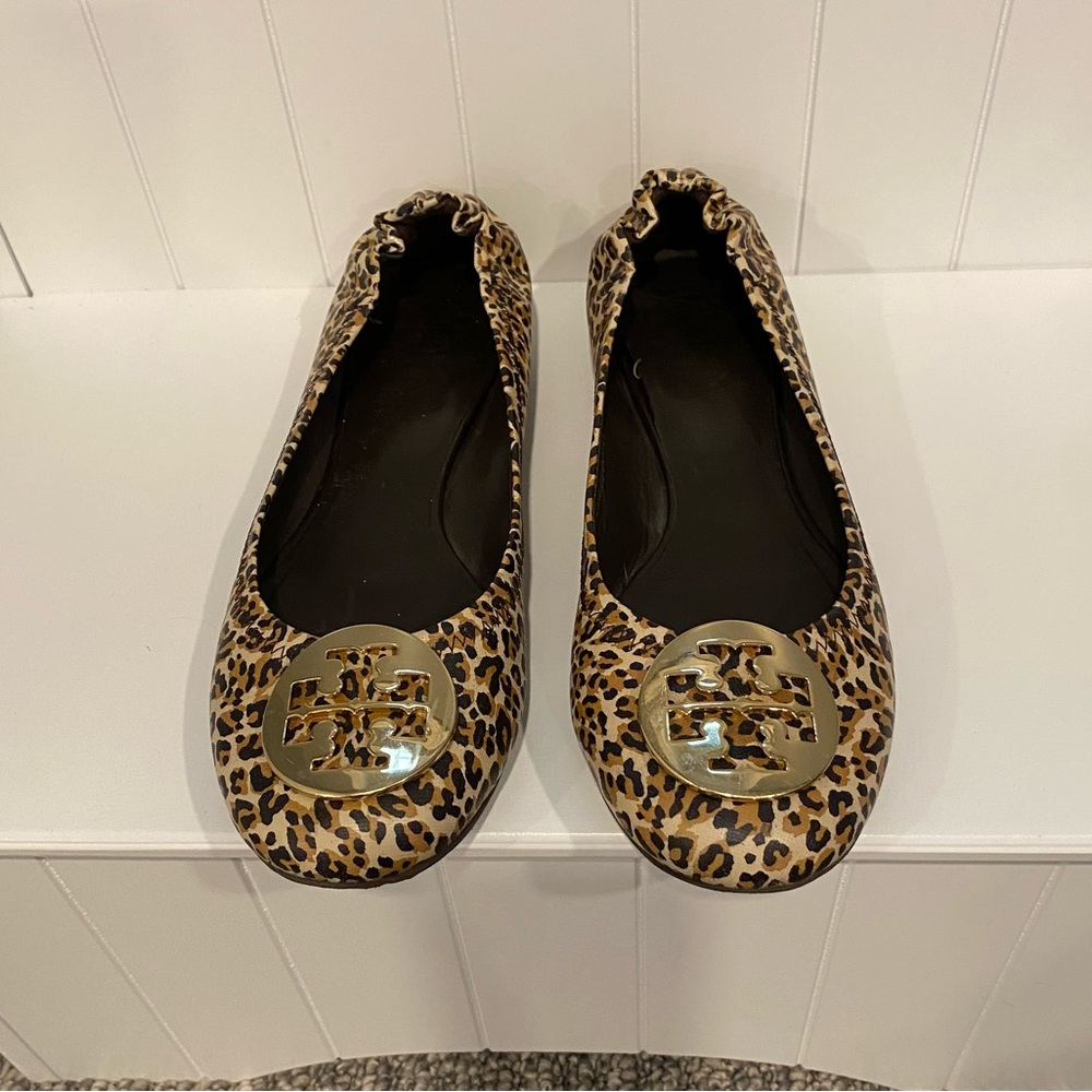 Tory Burch Leopard Print Reva Ballet Flats with Gold Logo like new